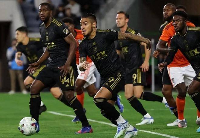 巴黎圣日耳曼VS迈阿密国际：强强对决,鹿死谁手